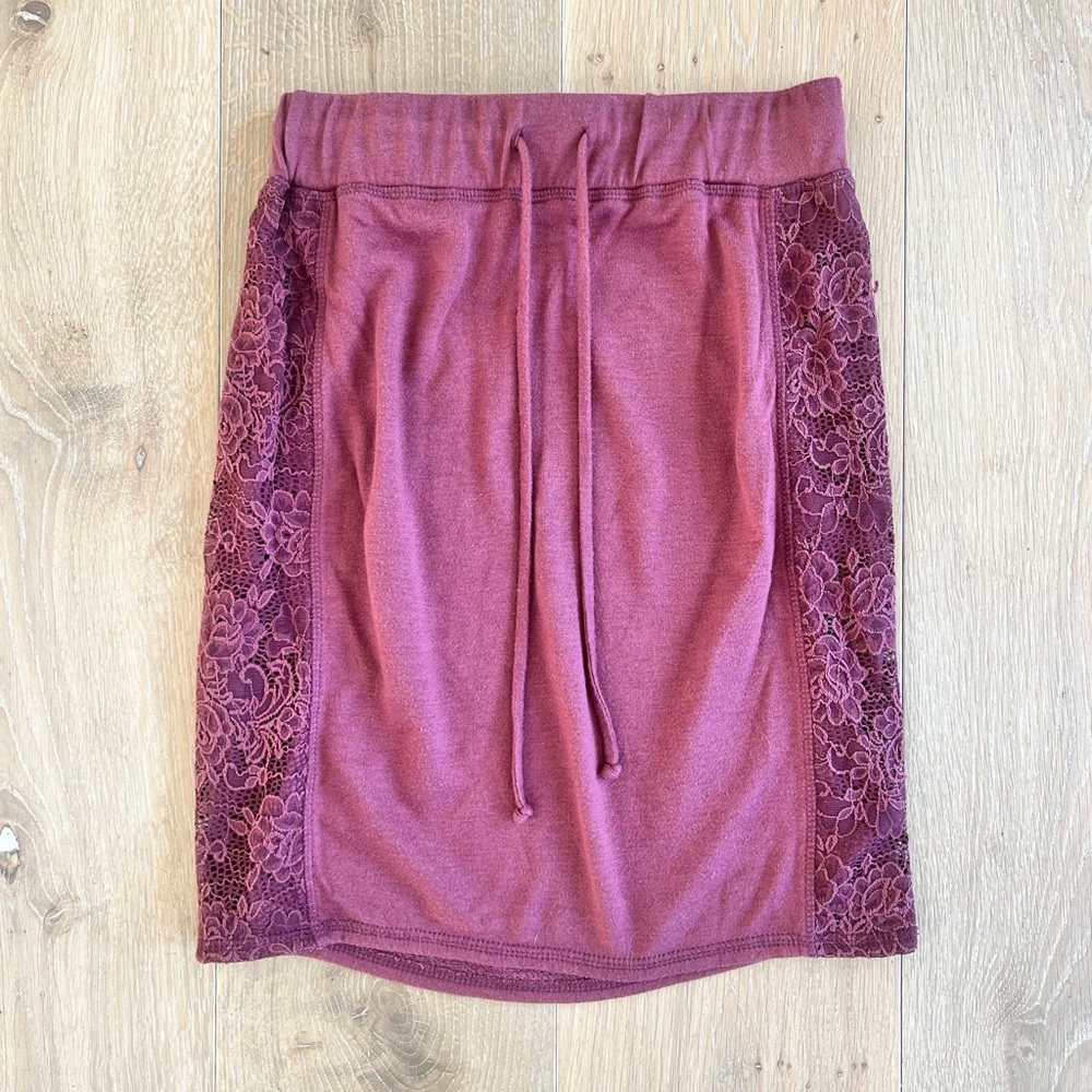 VENUS Blush Colored Lace-Accent Pencil Skirt